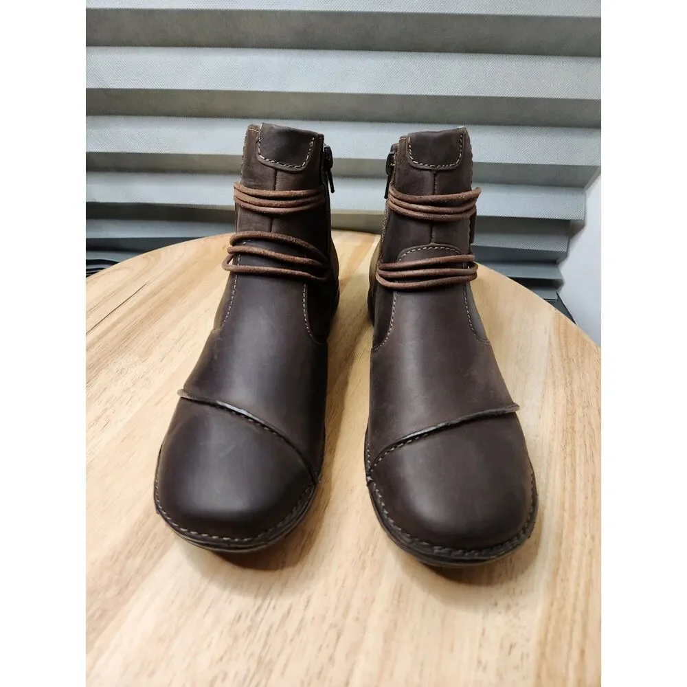 Clarks brand style
